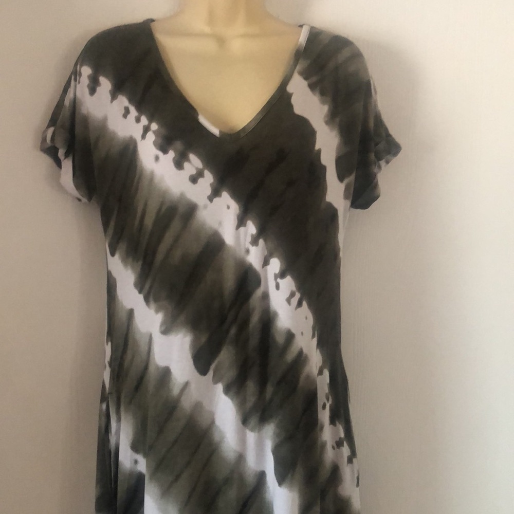 Woman’s green & white tie dye Easter spring maxi dress